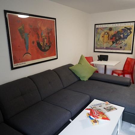 Neue Und Zentral Gelegene Wohnung In Stuttgart Buitenkant foto