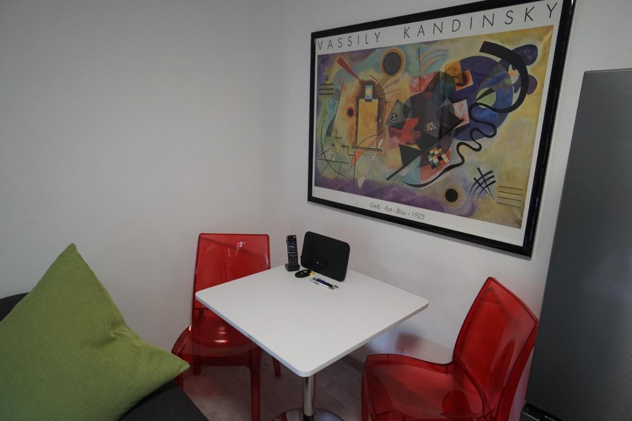 Neue Und Zentral Gelegene Wohnung In Stuttgart Buitenkant foto